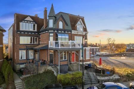 Апартаменти Charming Studio-Panoramic View-Your Pittsburgh Sanctuary Екстер'єр фото